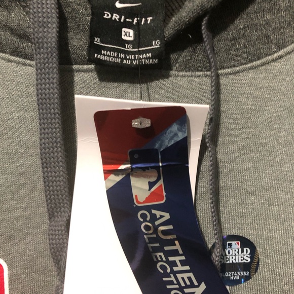Nike Men's Gray Phillies Hoodie Dry fit with quarter sleeves. Never worn NWT - Picture 2 of 4